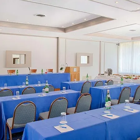 Nh San Mauro Hotel *